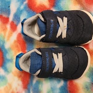 Tsukihoshi navy blue toddler shoes sz4